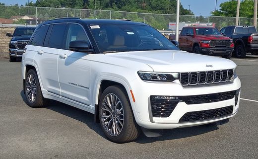 2026 Jeep Grand Cherokee Summit
