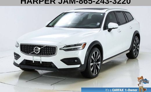 2023 Volvo V60CC Ultimate