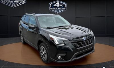 2023 Subaru Forester Premium ES Base