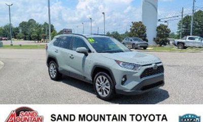 2019 Toyota RAV4 XLE Premium Canada