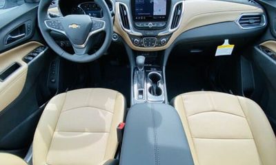 2023 Chevrolet Equinox Premier