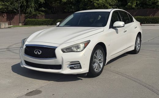 2015 Infiniti Q50 Base