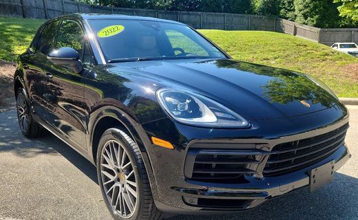 2022 Porsche Cayenne Base