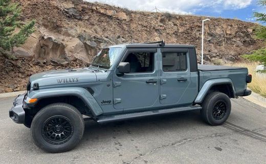 2024 Jeep Gladiator Sport