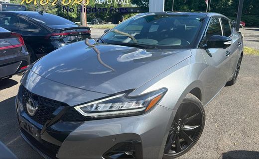 2023 Nissan Maxima SR