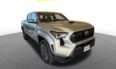 2024 Toyota Tacoma SR5