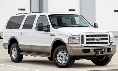 2005 Ford Excursion Eddie Bauer