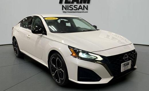 2023 Nissan Altima SR