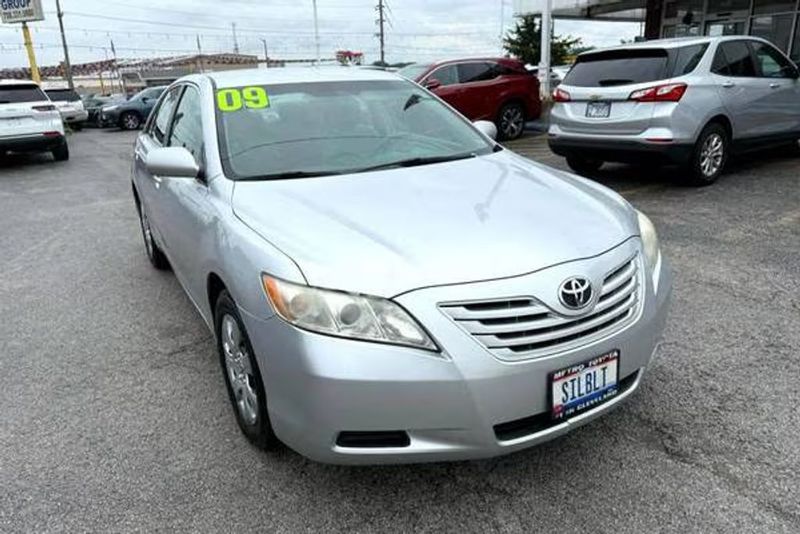2009 Toyota Camry — a typically priced live listing