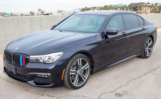 2019 BMW 740I