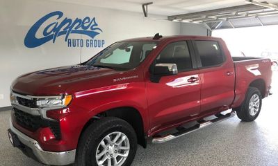 2023 Chevrolet Silverado LT