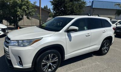 2017 Toyota Highlander LE Plus
