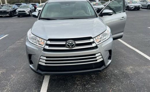 2019 Toyota Highlander LE