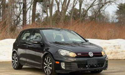 2014 Volkswagen GTI Wolfsburg Edition