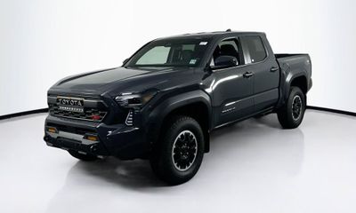 2025 Toyota Tacoma TRD OFF Road