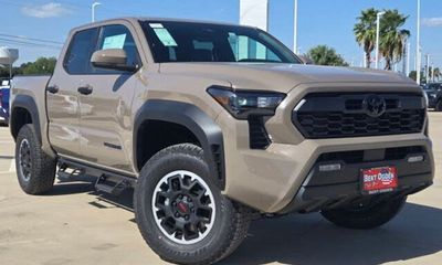 2026 Toyota Tacoma TRD OFF Road