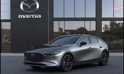 2025 Mazda MAZDA3 Premium Plus Package
