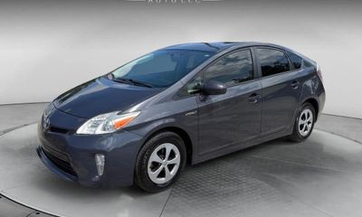 2013 Toyota Prius TWO
