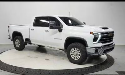 2024 Chevrolet Silverado HD LTZ