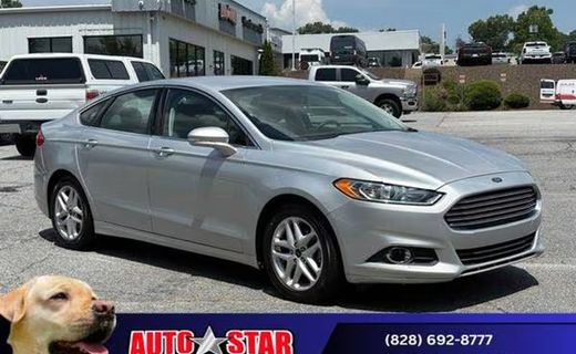 2014 Ford Fusion SE