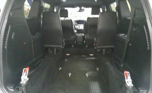 2026 Chrysler Voyager LX