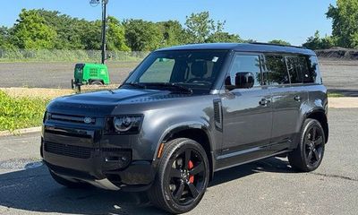 2024 Land Rover Defender 110 X