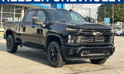 2026 Chevrolet Silverado HD Custom