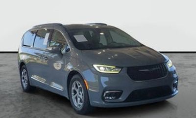 2023 Chrysler Pacifica Touring L