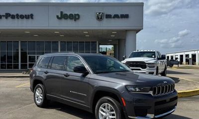 2026 Jeep Grand Cherokee L Base Laredo