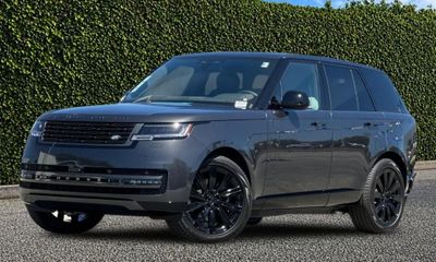 2026 Land Rover Range SE
