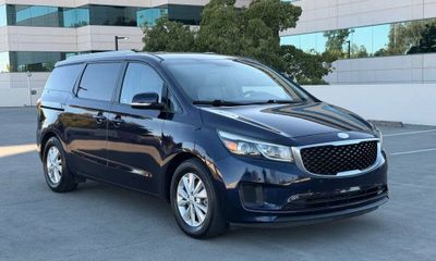 2018 Kia Sedona LX