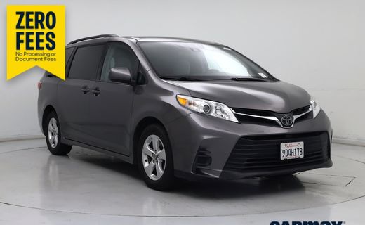 2018 Toyota Sienna LE