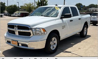 2023 Ram 1500 SLT
