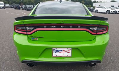 2017 Dodge Charger R T