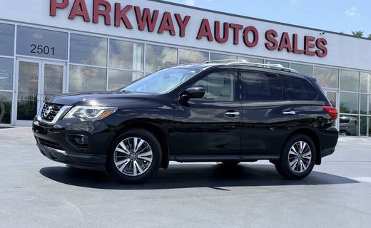 2020 Nissan Pathfinder SV