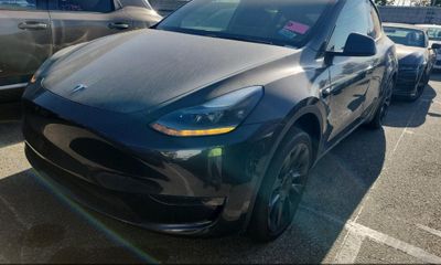 2024 Tesla Model Y Long Range Single