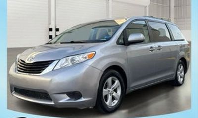 2011 Toyota Sienna LE