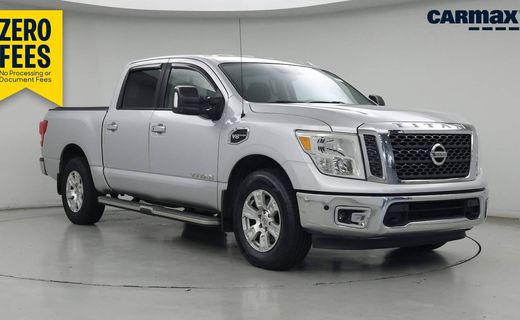 2017 Nissan Titan SV