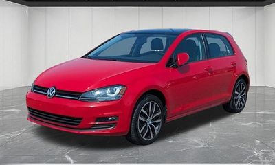 2016 Volkswagen Golf Base S SE