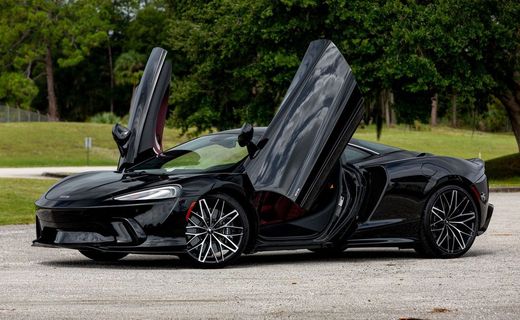 2025 McLaren GTS