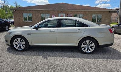 2010 Ford Taurus Limited