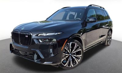 2027 BMW X7 M60I