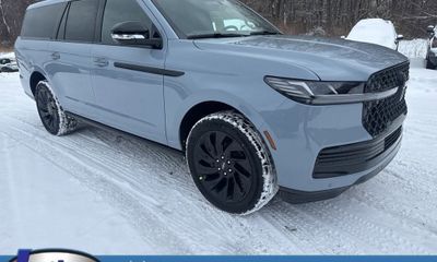 2026 Lincoln Navigator L Reserve