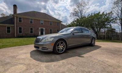 2012 Mercedes-Benz S-Class S550
