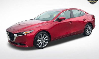 2025 Mazda MAZDA3 Preferred Package