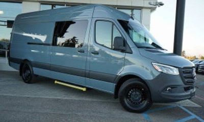 2025 Mercedes-Benz Sprinter 907 VS30