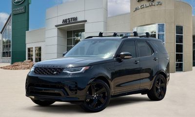 2023 Land Rover Discovery HSE R Dynamic