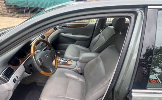 2005 Lexus ES 330