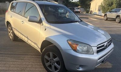 2007 Toyota RAV4 High Without Third