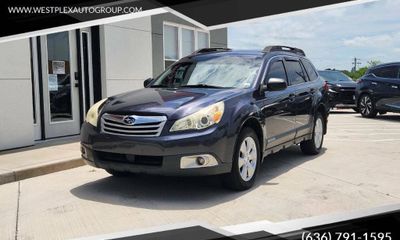 2011 Subaru Outback Premium M R